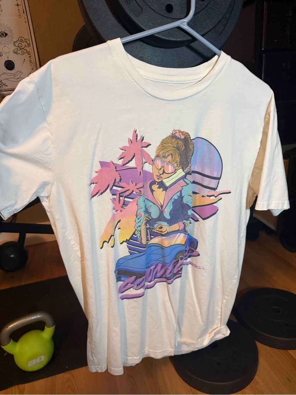 Connected CA Vintage-Inspired Cream Graphic Tee with Retro Illustration